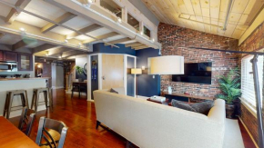 Elegant 2br Unit In Boston Near Faneuil Hall